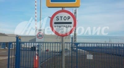 Установка дорожных знаков